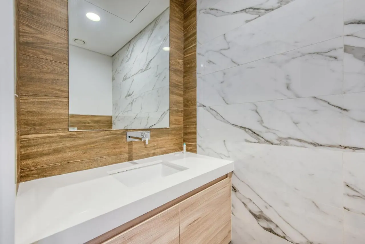 Sol Living - Sol Bay Apartment Dubai United Arab Emirates
